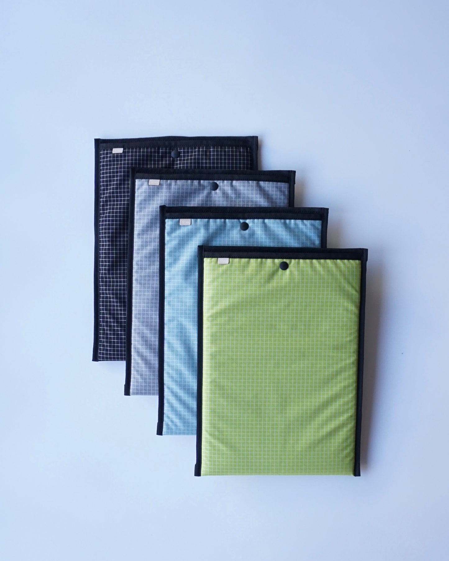 STAN Product Laptop case- Grid -