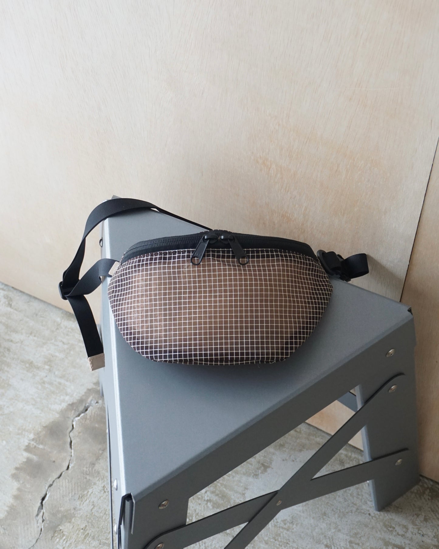 STAN Product Mesh waist bag