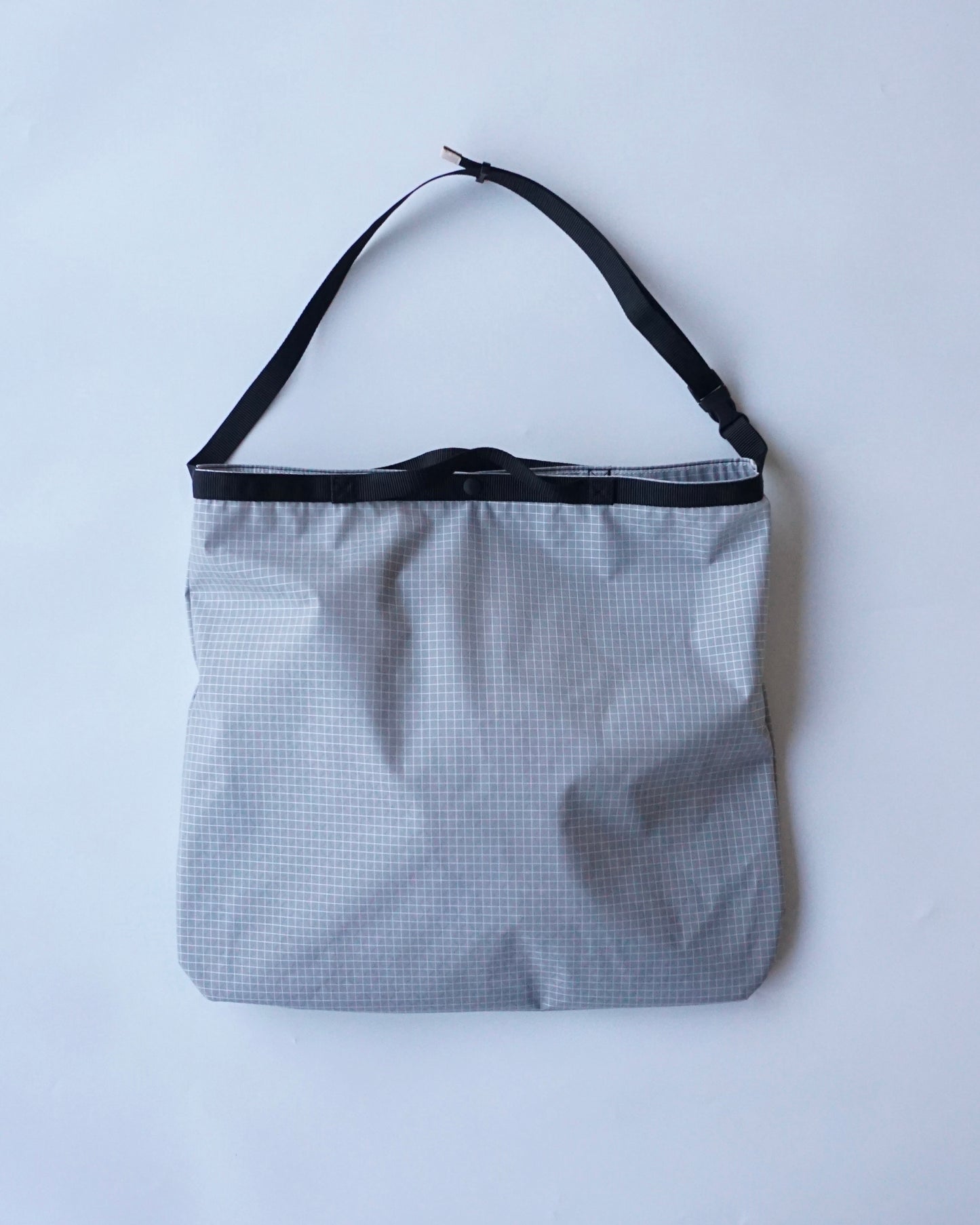 STAN Product Grid shoulder bag