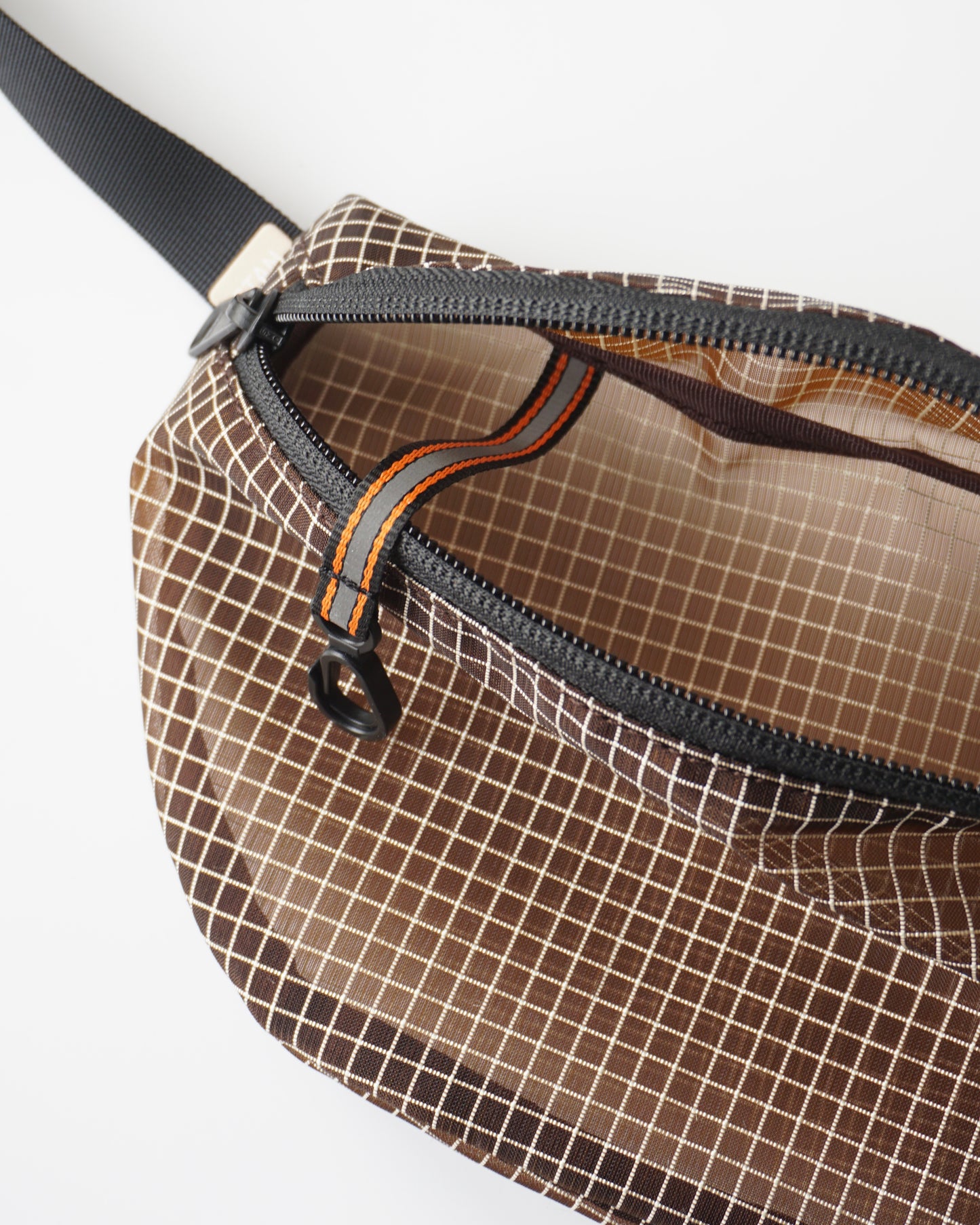 STAN Product Mesh waist bag