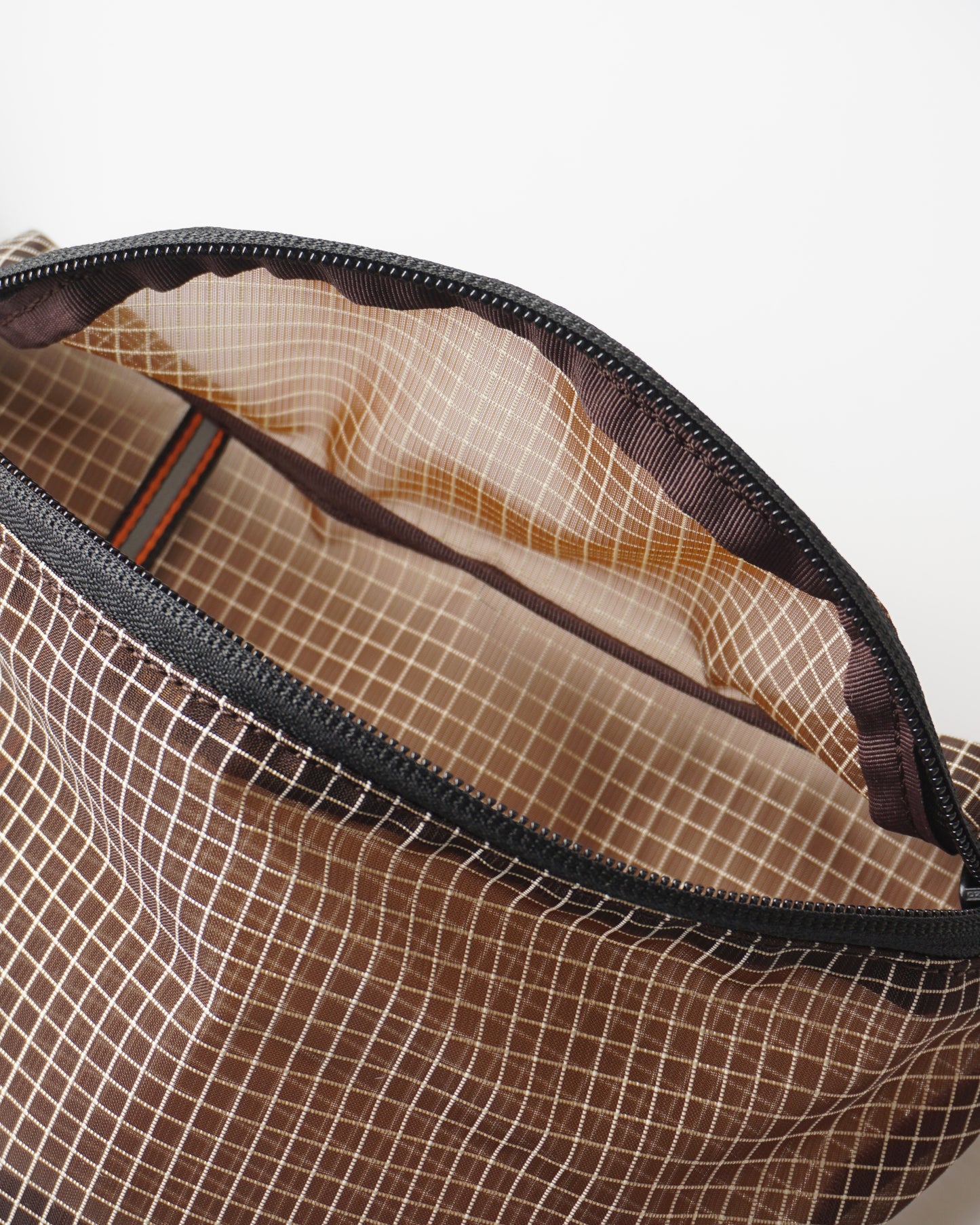 STAN Product Mesh waist bag