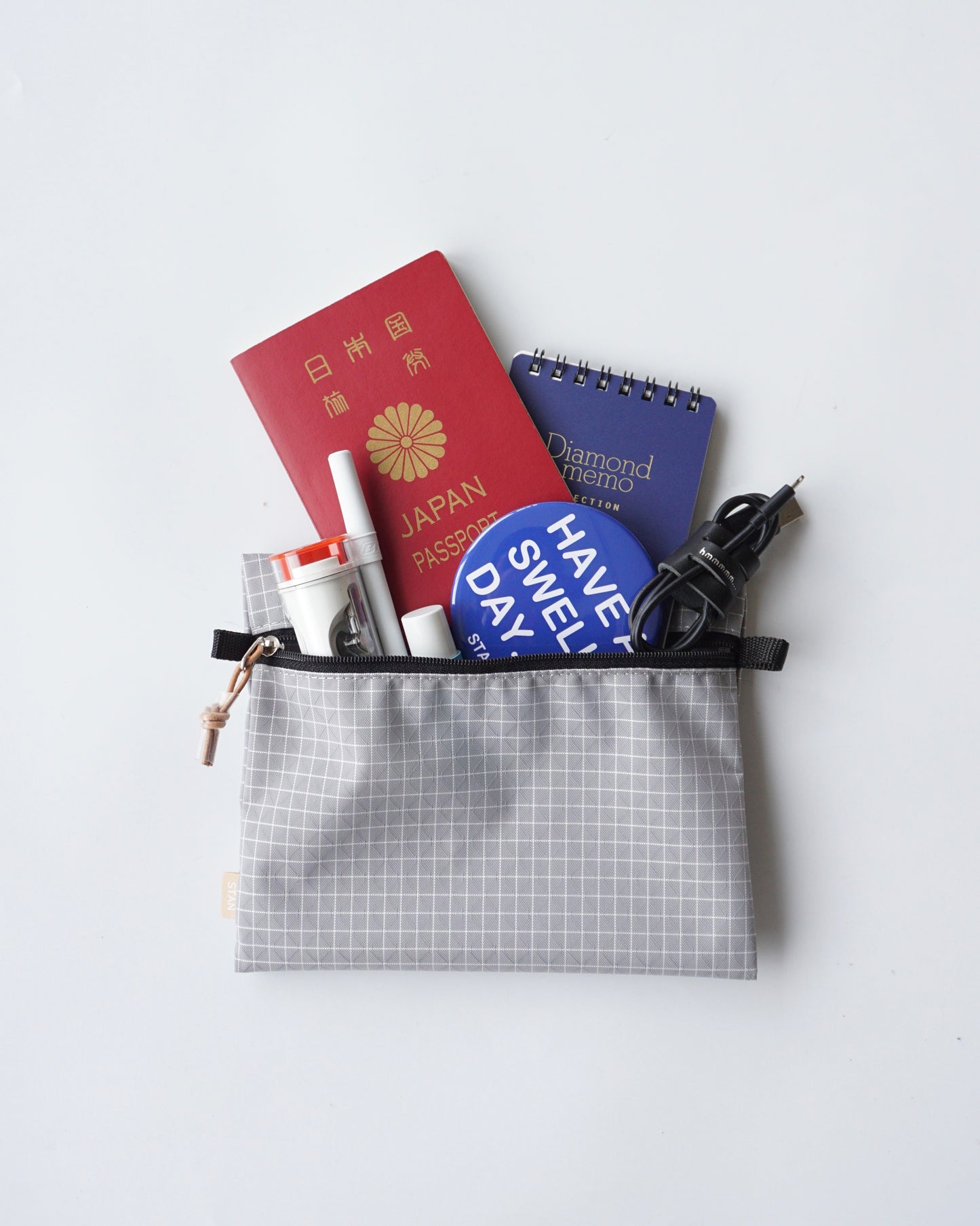 STAN Product Grid multi pouch