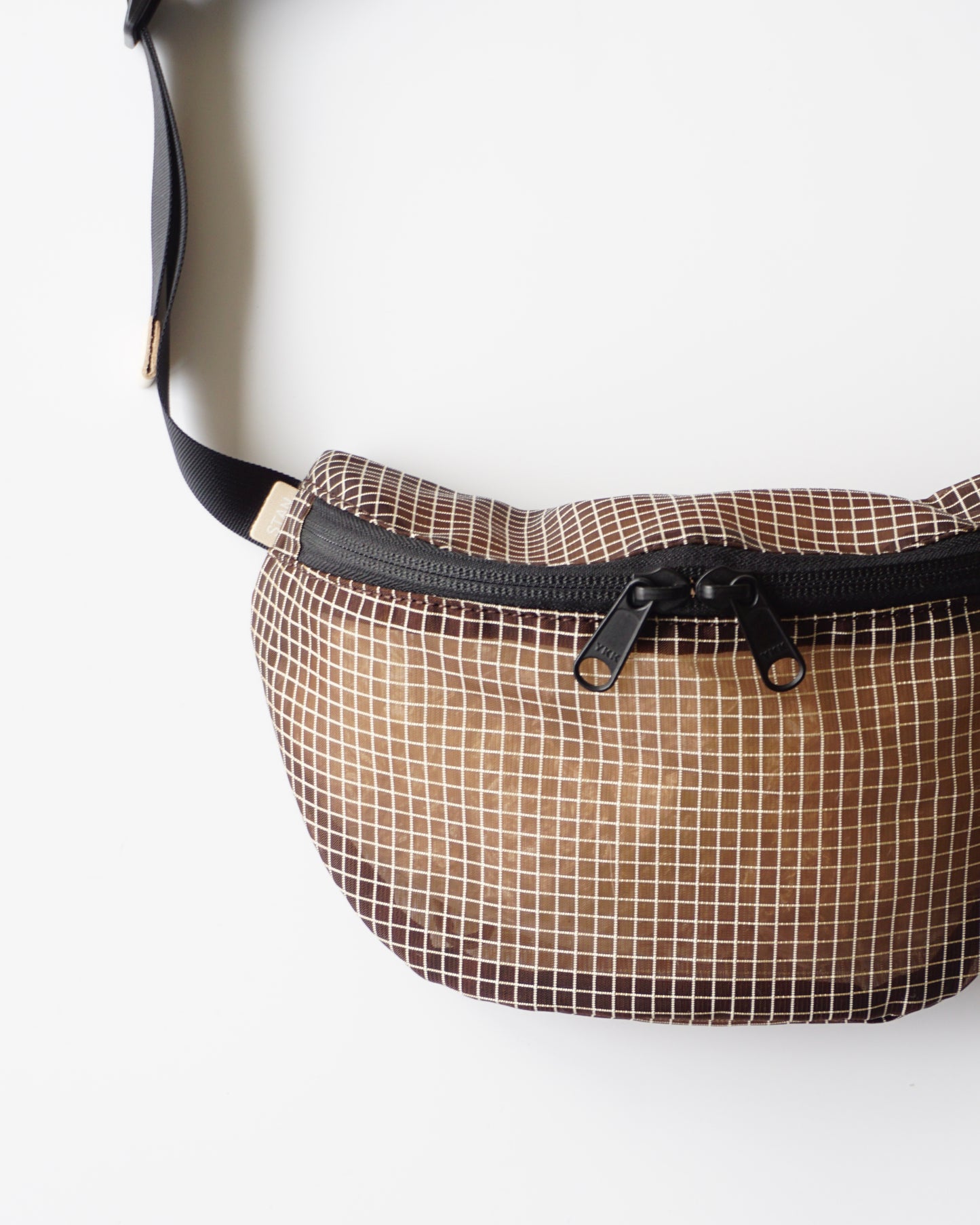 STAN Product Mesh waist bag