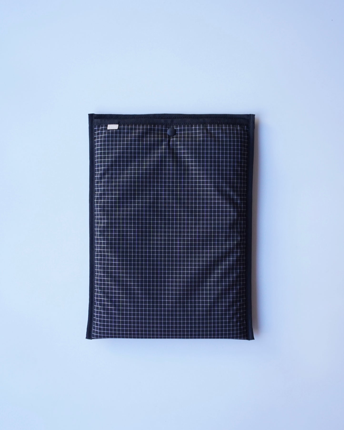 STAN Product Laptop case- Grid -
