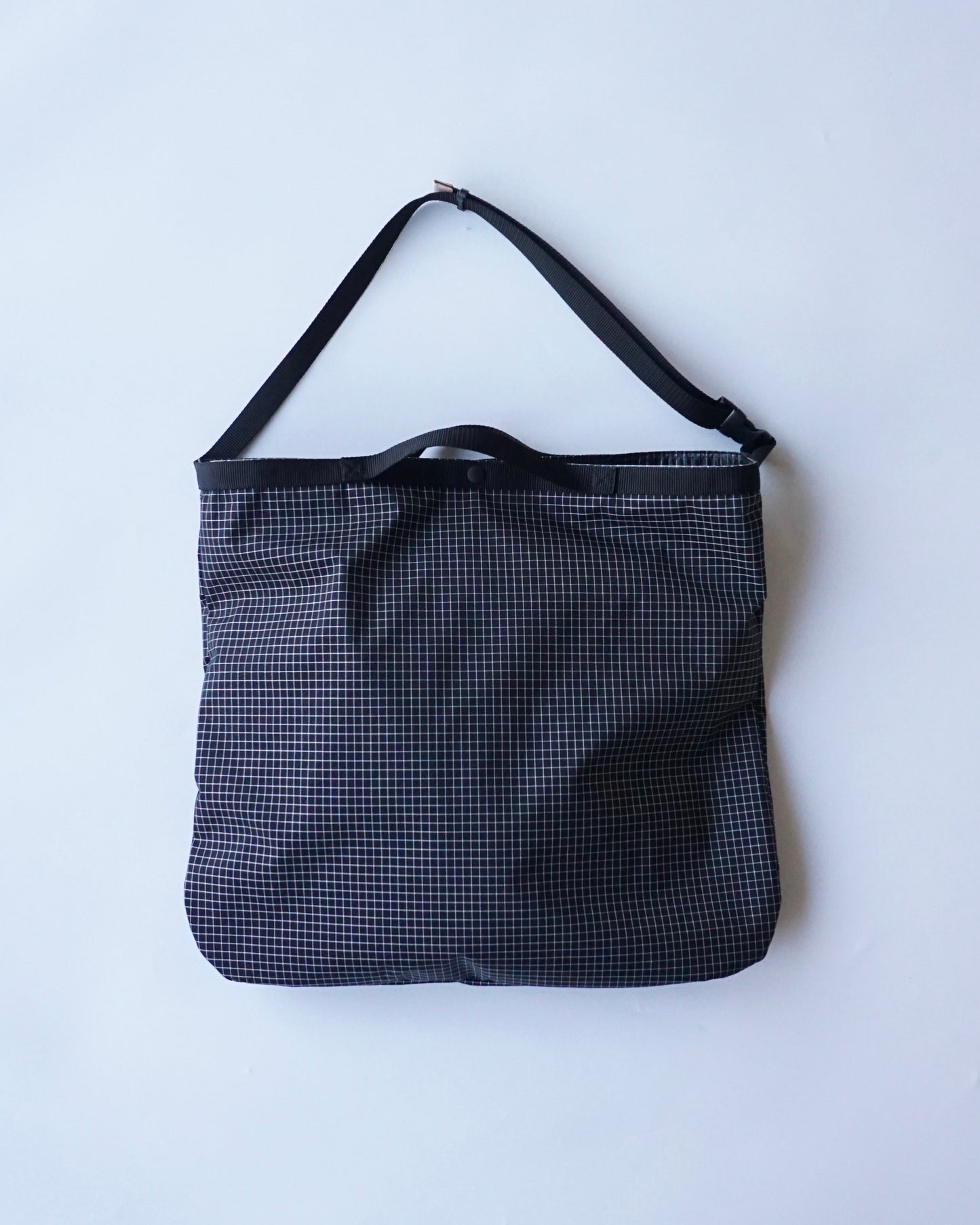 STAN Product Grid shoulder bag