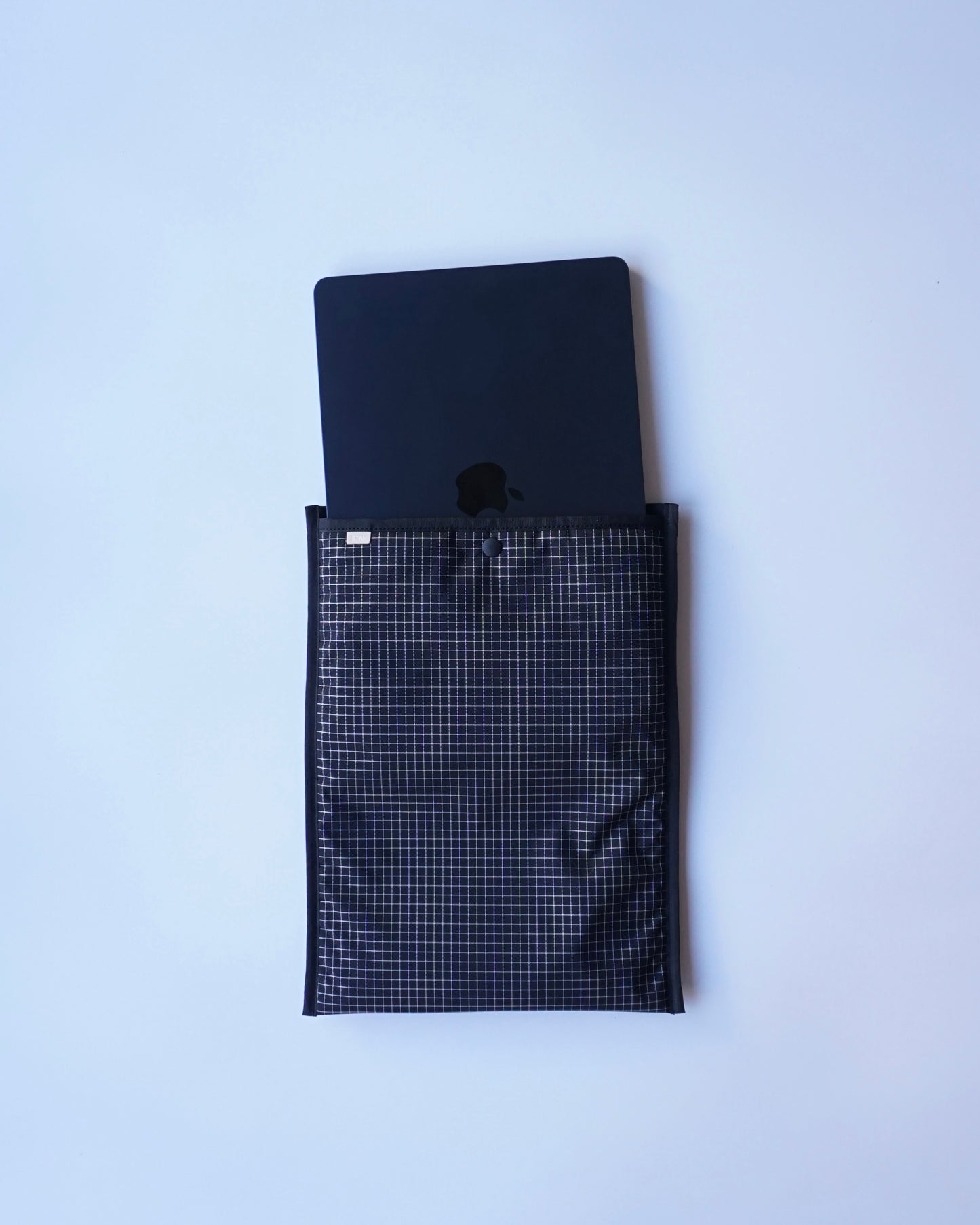 STAN Product Laptop case- Grid -
