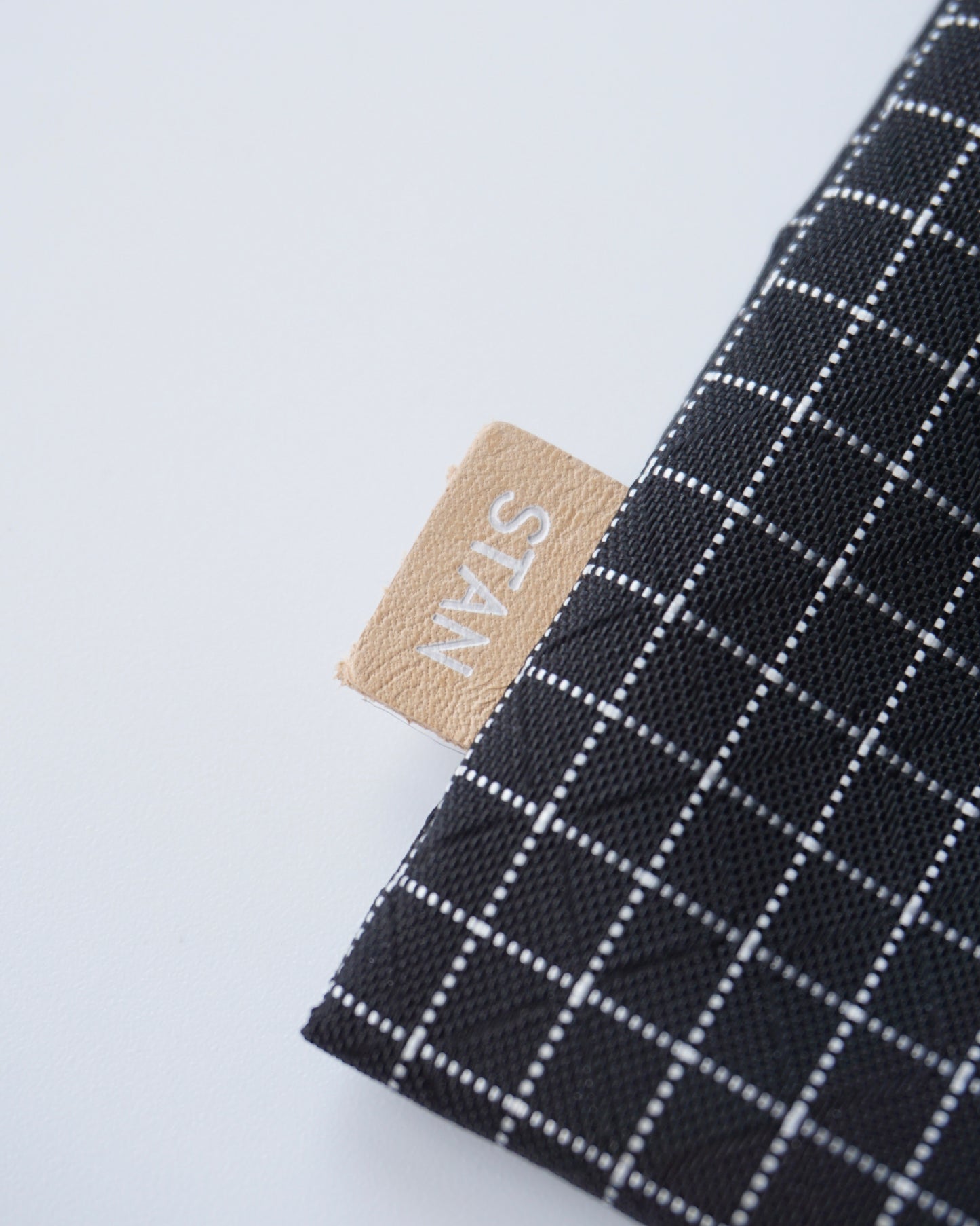 STAN Product Grid multi pouch