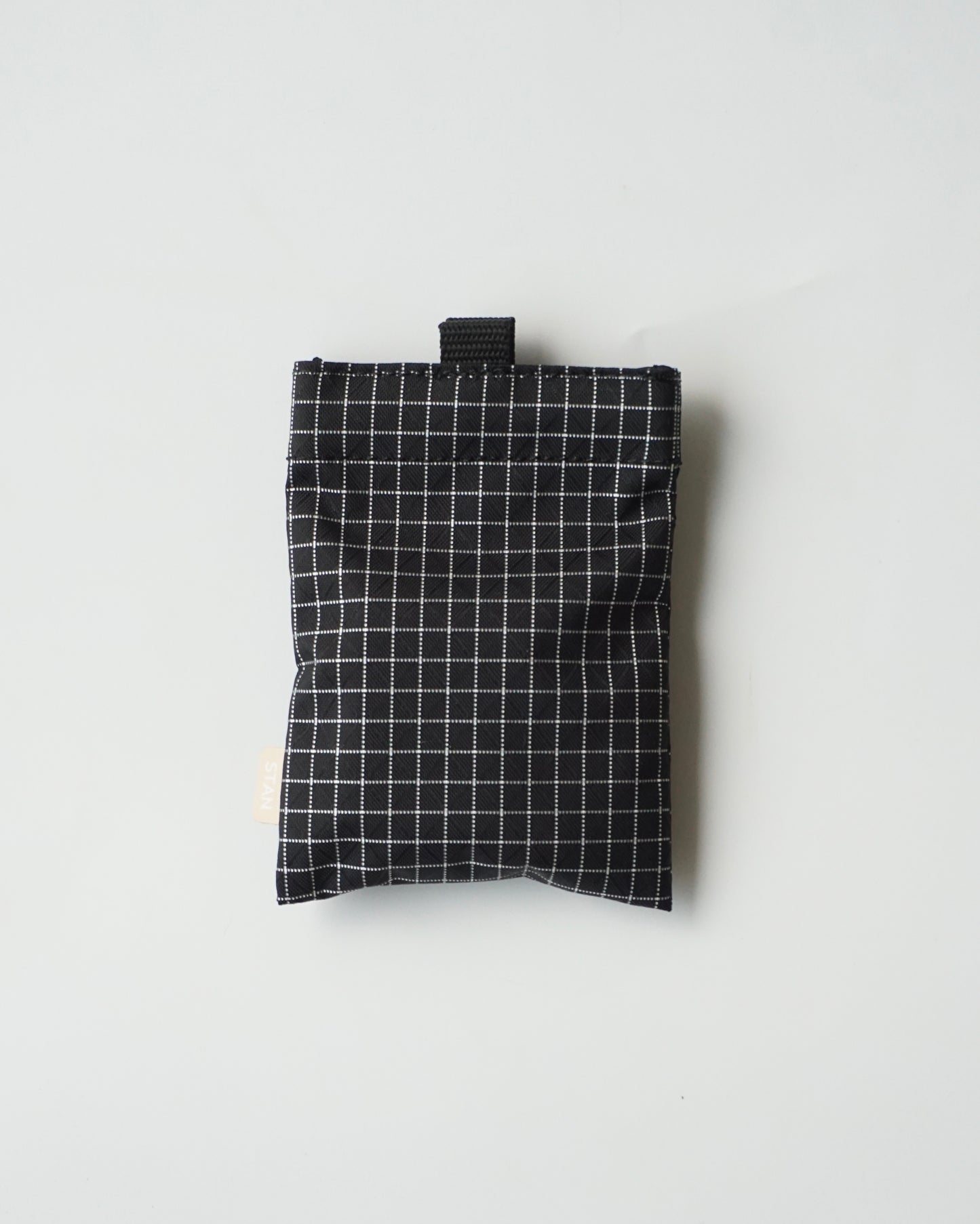STAN Product Grid velcro purse