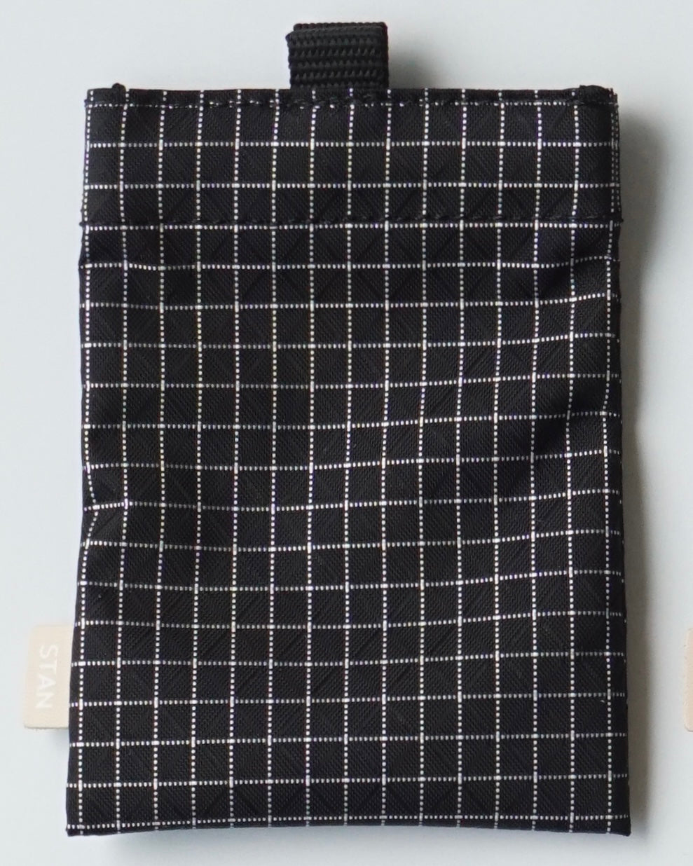 STAN Product Grid velcro purse